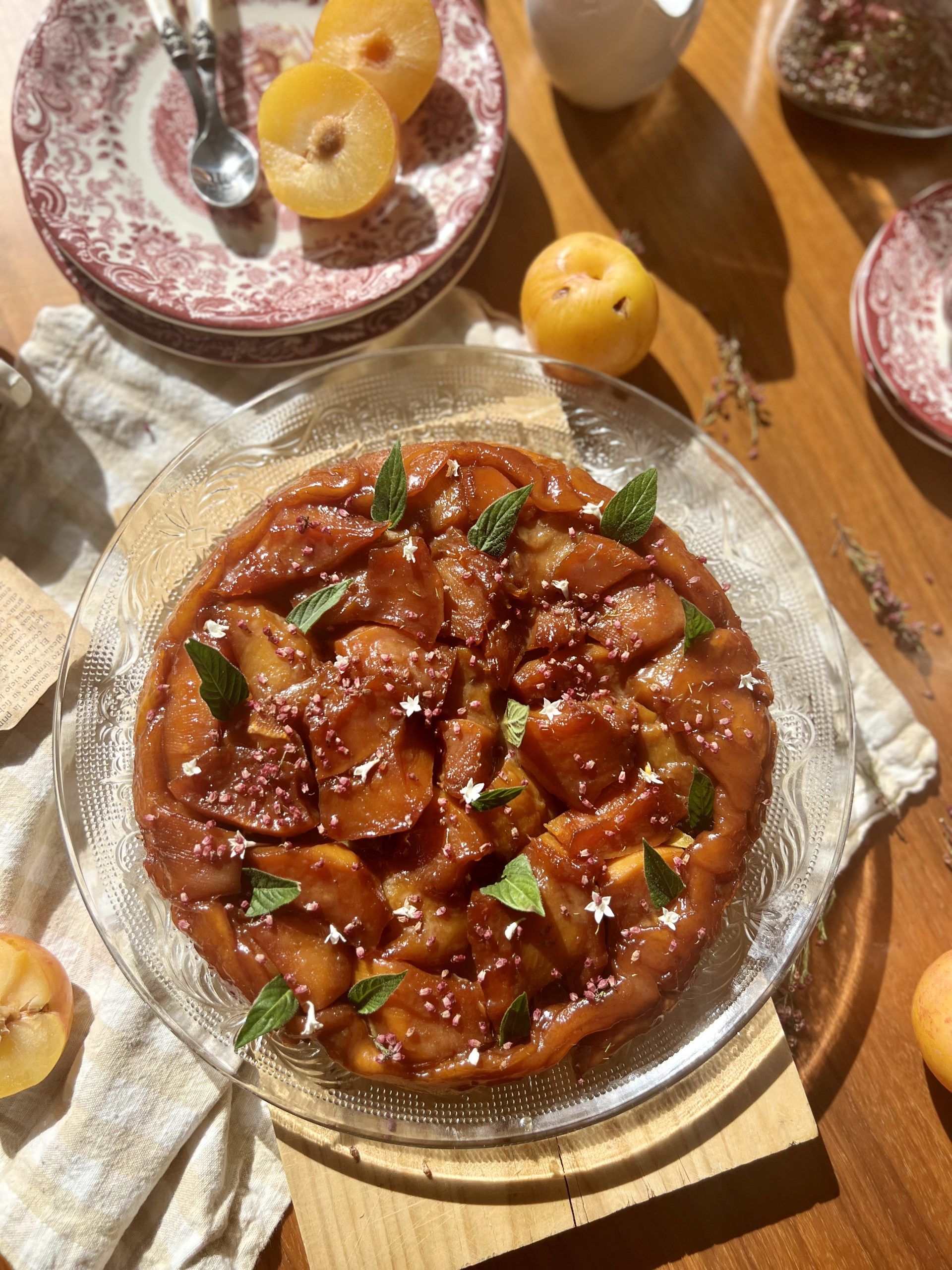 tarta tatin de calabaza, mango y un toque de pomelo