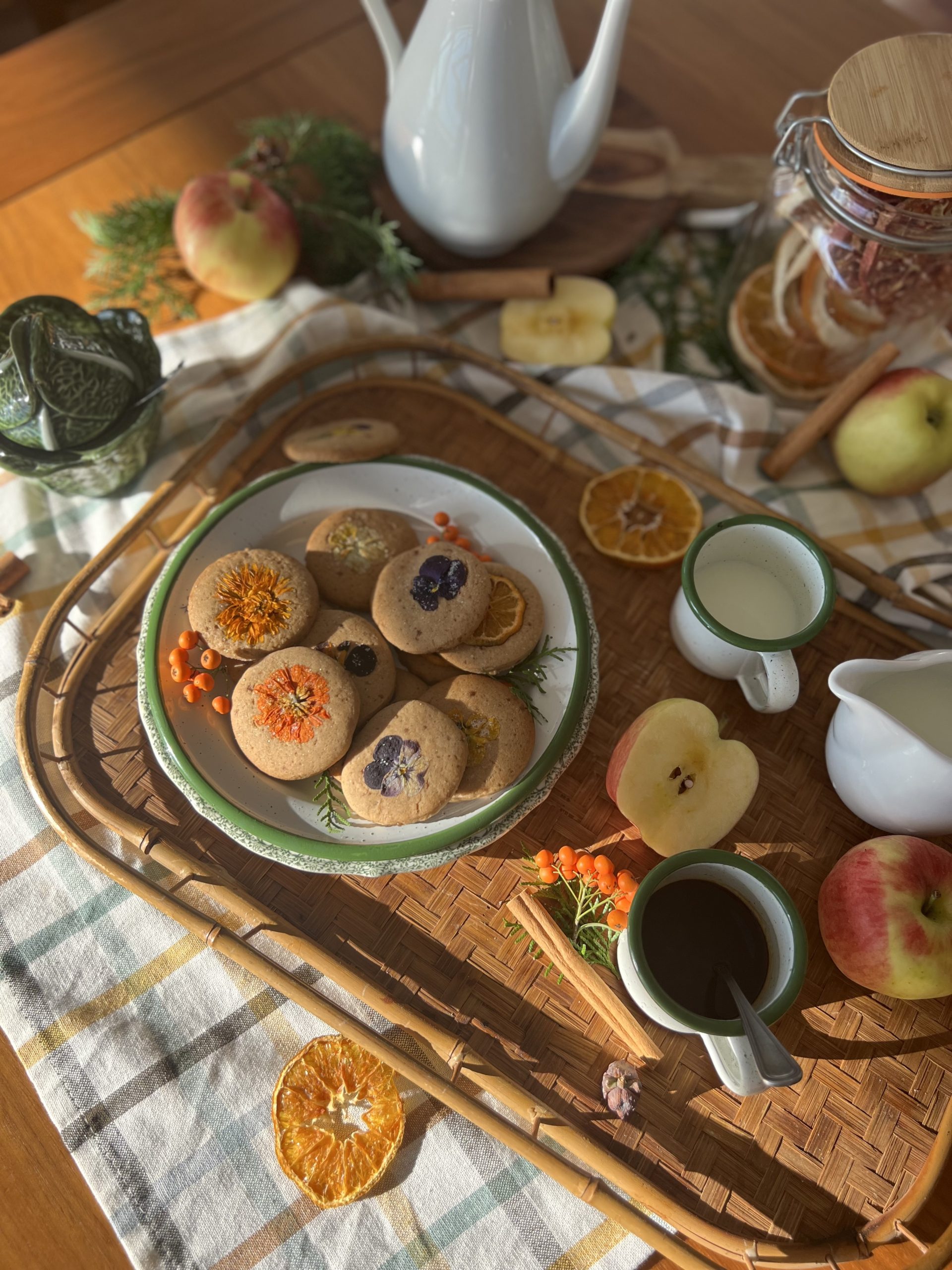 GALLETAS DE FLORES Y MANDARINA CON JENGIBRE Y CANELA