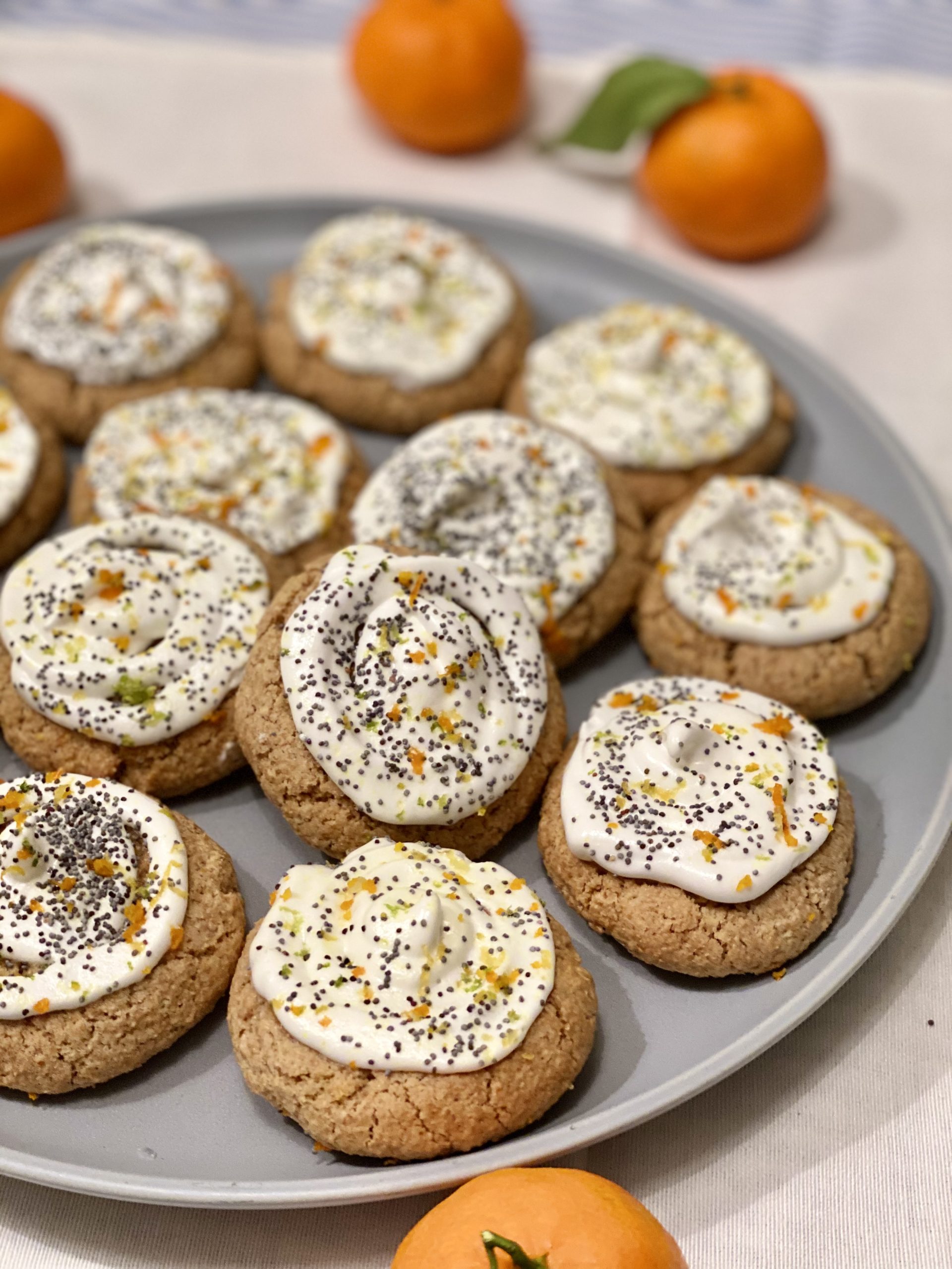 Galletas integrales de mandarina con glaseado de cítricos