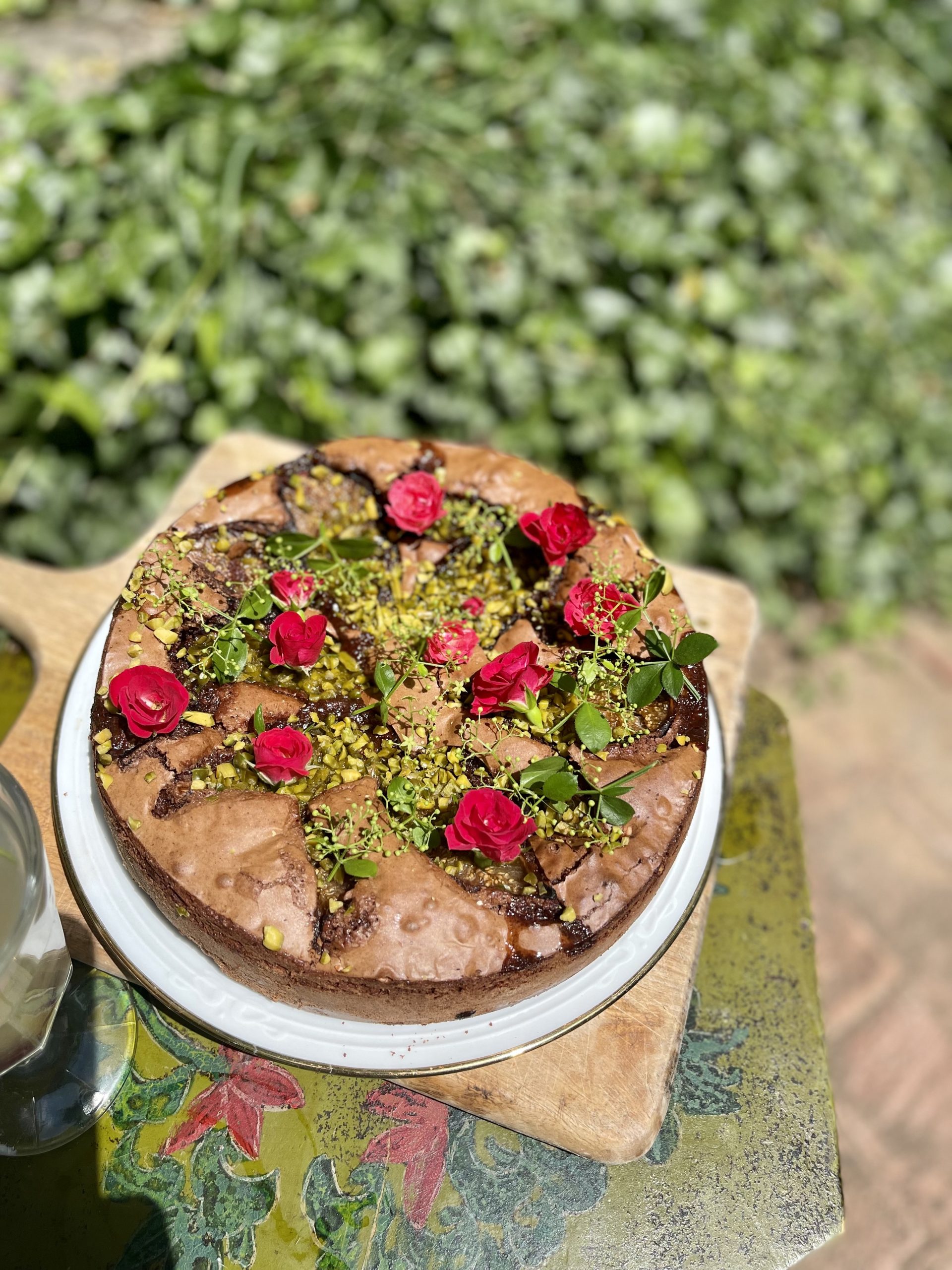 Brownies de chocolate con higos y pistacho
