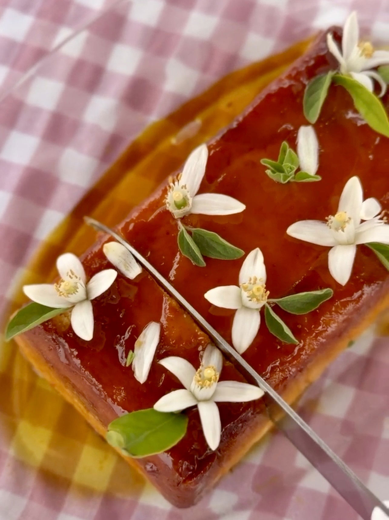 Flan de limón con flor de azahar